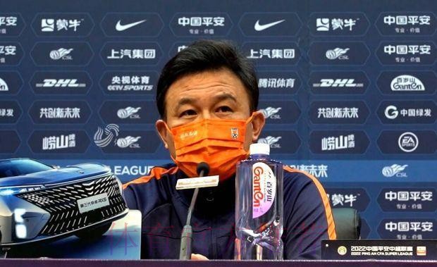 对话郝伟：无论在哪里都有橙色的陪伴，克雷桑停赛带来困难